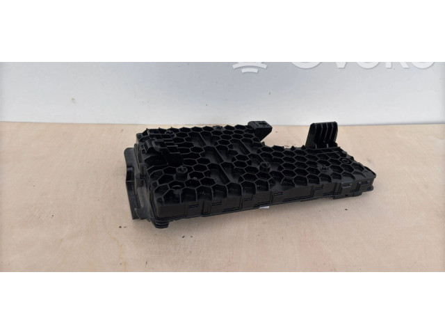 Блок комфорта 1657648-02-A Tesla Model Y