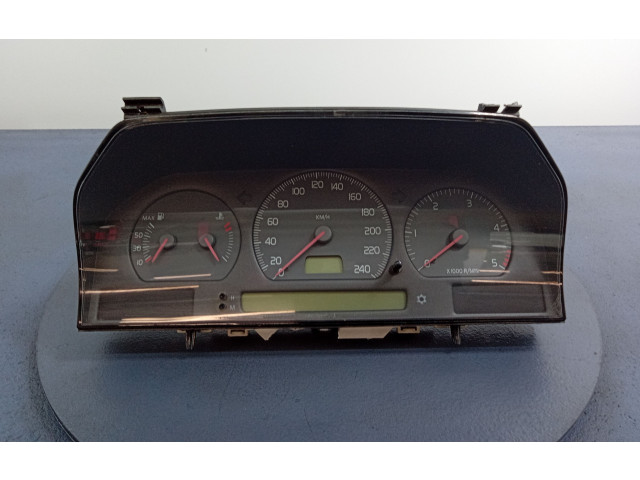 Панель приборов 9472523, 9472523   Volvo S70  V70  V70 XC       