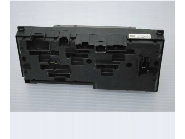 Блок предохранителей 9210863 BMW X3 F25