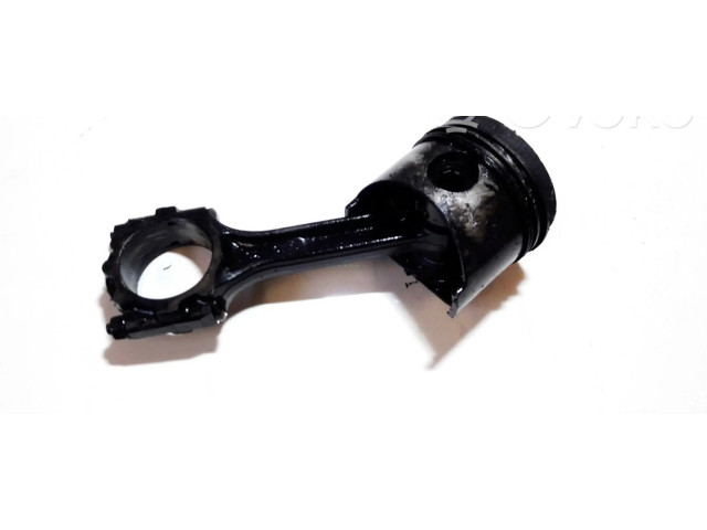 Поршень с шатуном Mitsubishi Galant для дизельного двигателя 2.0