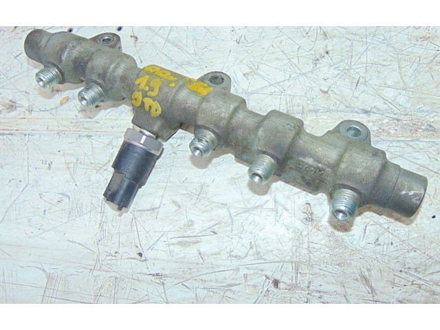 Топливная рампа 0445214012 Fiat Marea