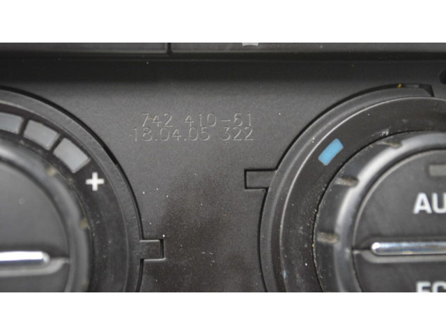 Модуль блока управления кондиционером 74241061 Skoda Octavia Mk2 (1Z)