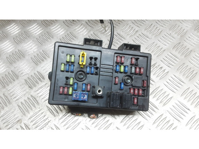 Pojistková skříňka 96821082 Chevrolet Captiva 2008