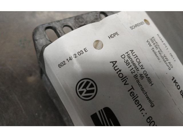 Подушка безопасности пассажира 1K0880204G Volkswagen Golf Plus