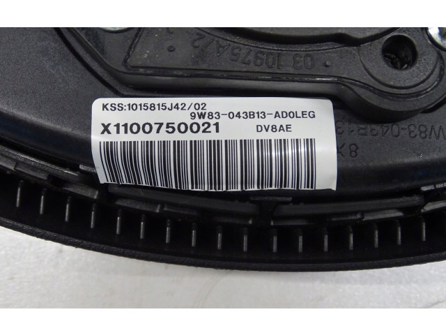 Подушка безопасности водителя Jaguar XF X250