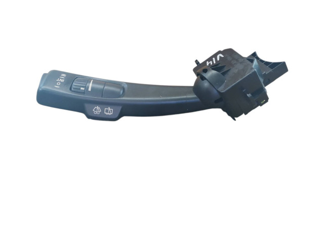 Ручка стеклоочистителей 8682869   Volvo V50