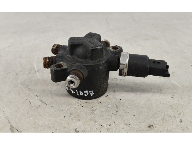 Топливная рампа 9307Z502B, R9144Z010B Renault Clio II