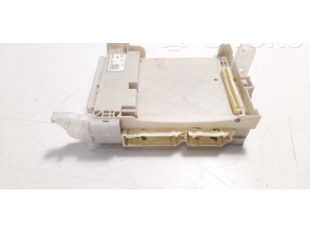 Pojistková skříňka Řídící jednotka BSM 827410D070 Toyota Yaris 2018