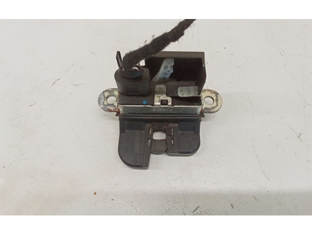 Замок багажника 5K0827505A    Volkswagen Golf VI 2008 - 2013 года