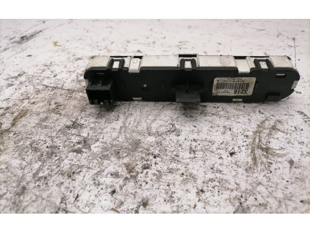 Панель приборов    Chevrolet Spark       