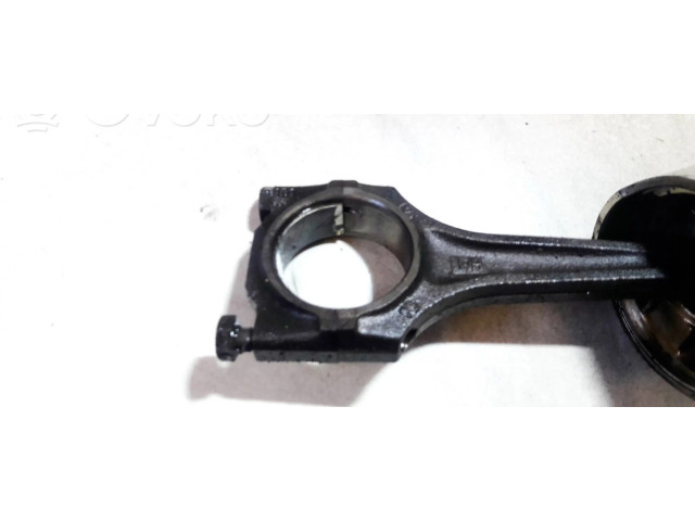 Píst Opel Corsa B pro benzínový motor 1.4