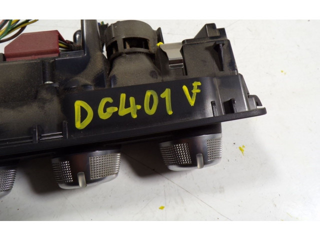 Блок управления климат-контролем 8X0820043C6PS, 8X0820043C   Audi A1