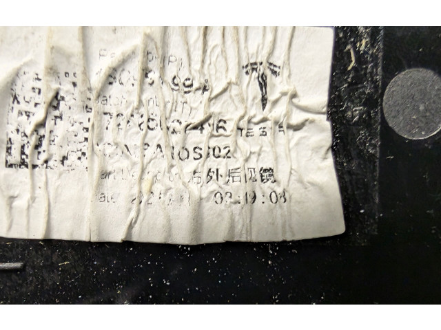 Zpětné zrcátko Tesla Model Y 2013