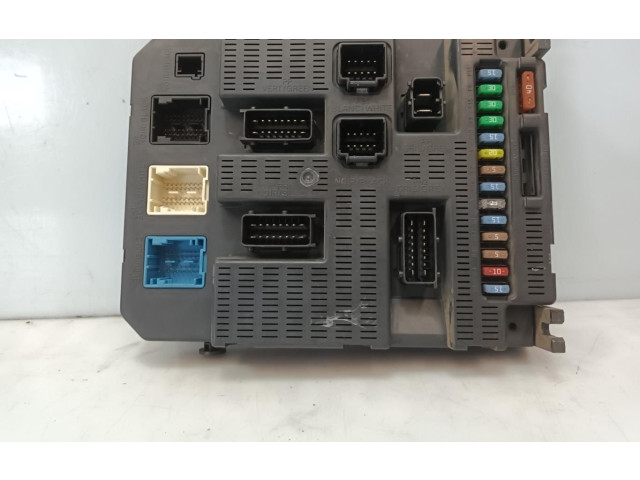 Блок предохранителей 9663798480 Citroen C4 I