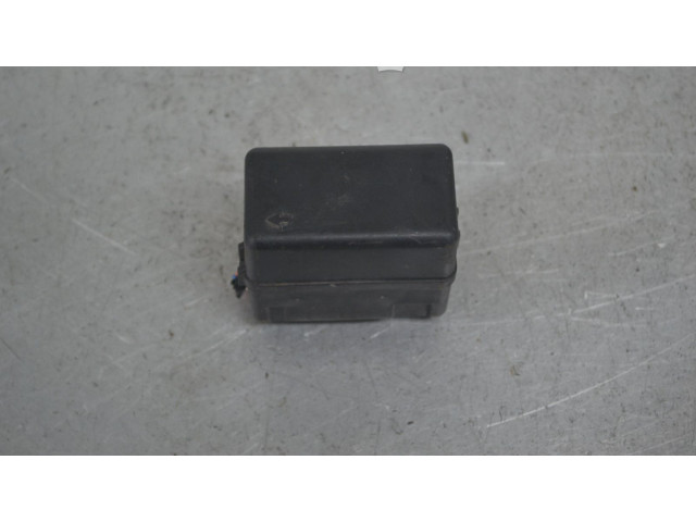 Блок предохранителей    Subaru Forester SG    