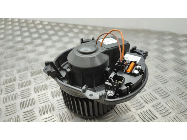 Вентилятор печки    A2469064200, A2469064100   Mercedes-Benz A W176
