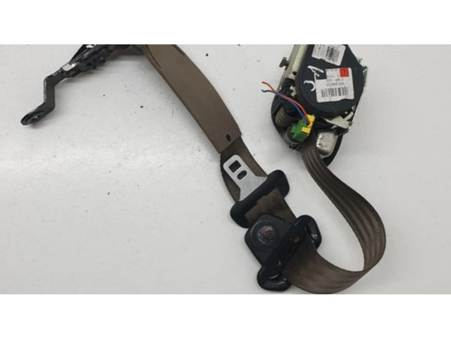 Задний ремень безопасности