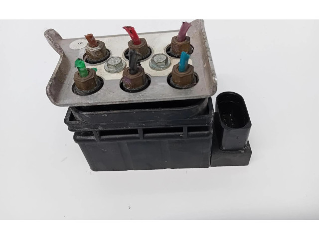 Řídící jednotka Audi A8 S8 D3 4E