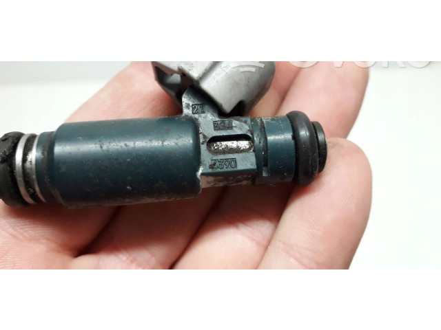 Vstřikovač 213244390 Nissan Altima