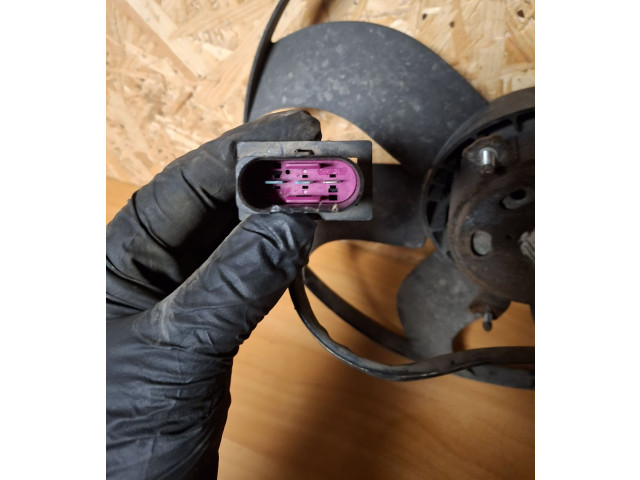 Вентилятор радиатора 6R0121207 Skoda Rapid (NH)