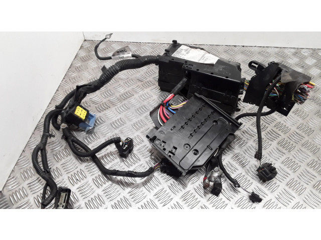 Блок предохранителей BV6T14K733BMC   Ford Focus    