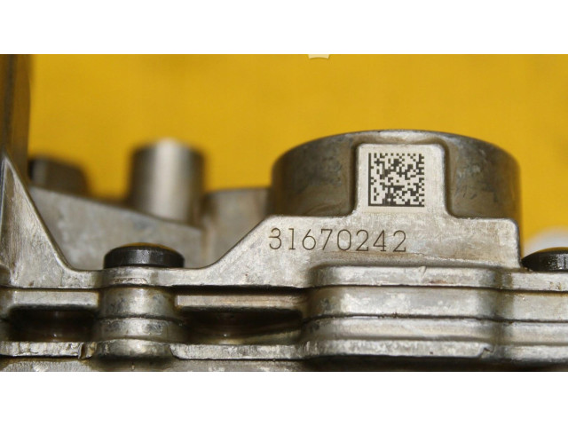 Масляный насос     Volvo S90, V90 