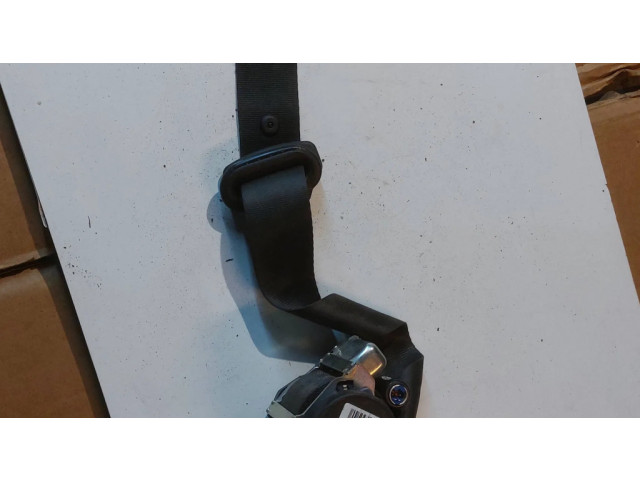 Передний ремень безопасности