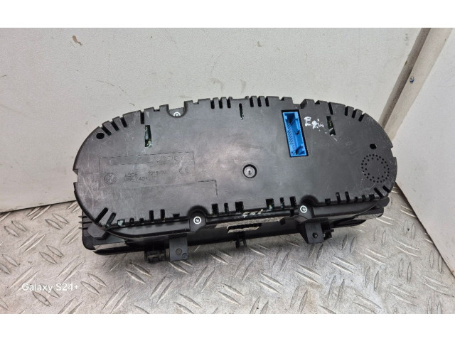 Панель приборов 2K5920876F   Volkswagen Caddy       