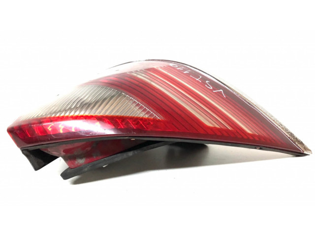 Задний фонарь левый сзади 6S7113405A Ford Mondeo Mk III 2000-2007 года