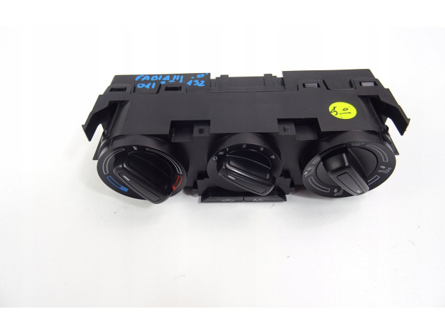 Блок управления климат-контролем 6C0820045C Skoda Fabia Mk3 (NJ)
