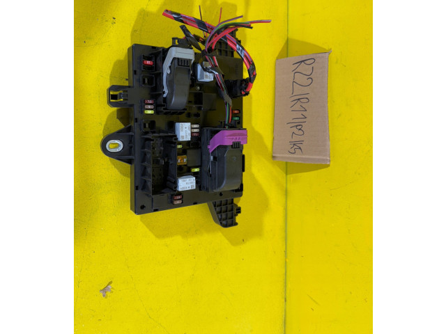 Pojistková skříňka 13368653, 162KM Opel Zafira C 2013