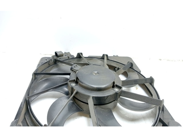 Вентилятор радиатора 8200765566, 820076556B Dacia Sandero