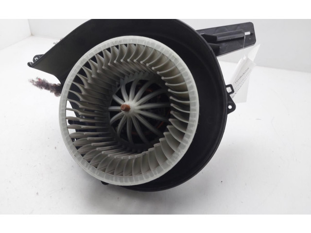 Вентилятор печки    6Q1819015J   Skoda Fabia Mk2 (5J)