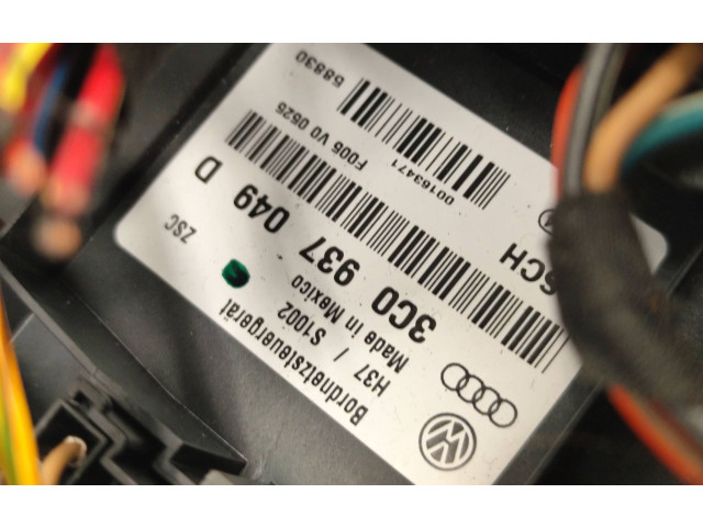 Блок комфорта 3C0937049D, F005V00525 Volkswagen Jetta V