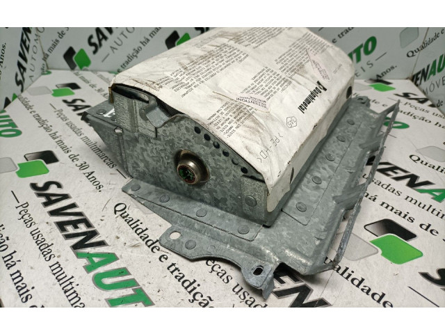 Подушка безопасности пассажира SV25-04-22, 8200238147   Renault Clio II