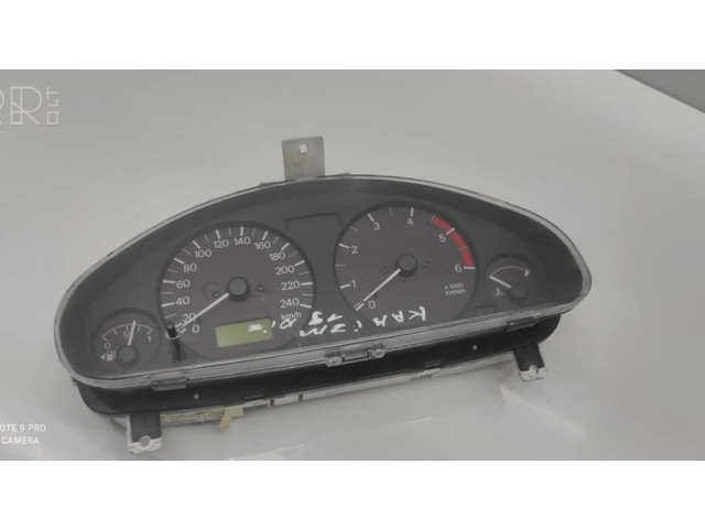 Панель приборов OP0179001, MR559666 Mitsubishi Carisma