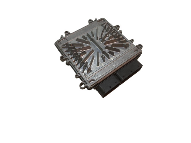 Блок управления двигателя 30729826, 0281012100   Volvo XC90