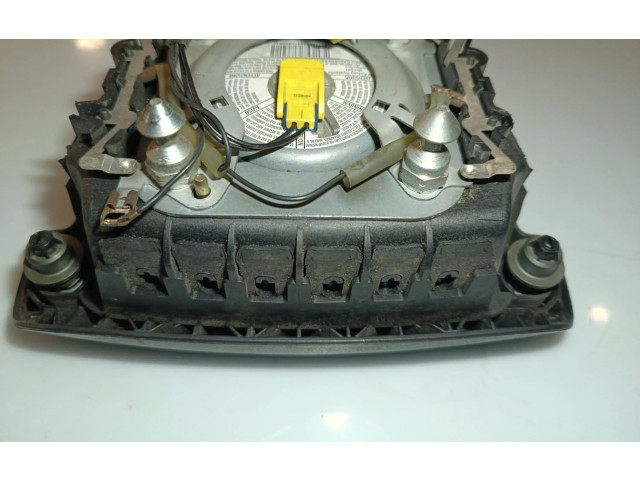 Подушка безопасности водителя 2K0880201B   Volkswagen Caddy