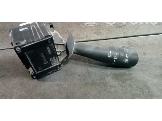 Ручка стеклоочистителей Dacia Sandero