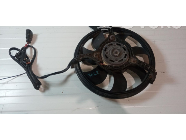 Вентилятор радиатора         Volkswagen PASSAT 
