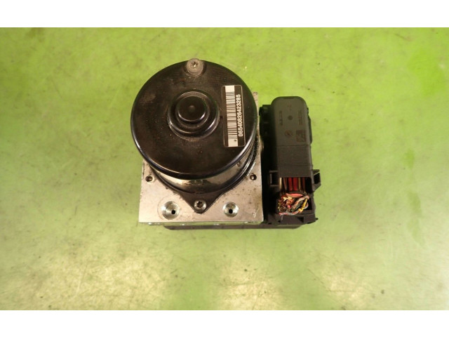 Блок АБС    Volvo  V50  2008 - 2012 года