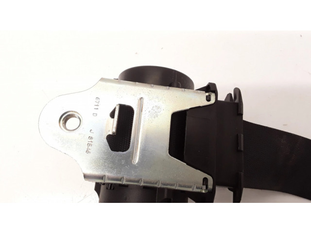 Передний ремень безопасности