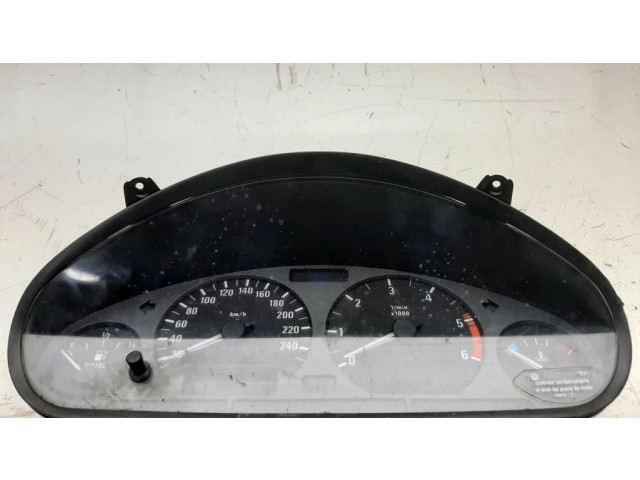 Přístrojová deska BMW 7 E38 1993 62118361154