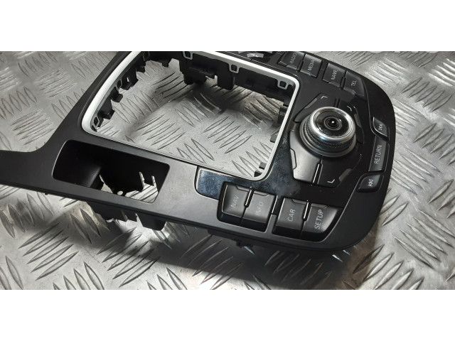 Радио/ проигрыватель CD/DVD / навигация