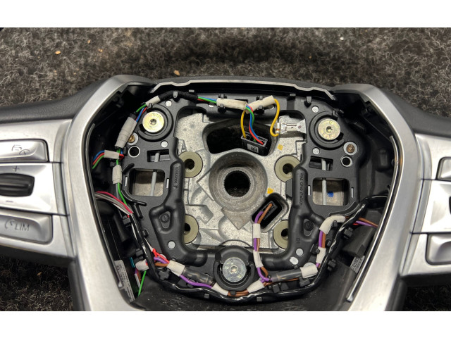 Volant BMW 7 G11 G12 2017   