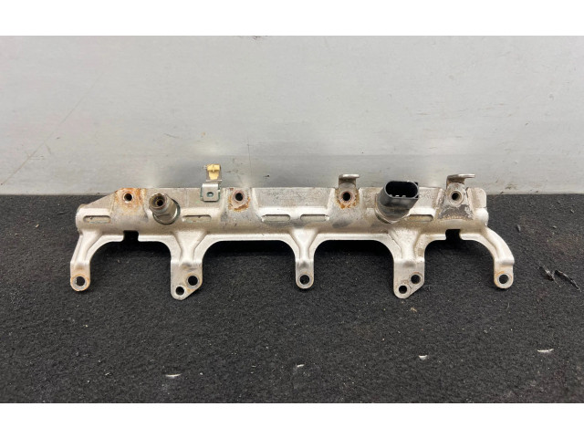 Vstřikovací lišta 06J133317 Audi A3 S3 A3 Sportback 8P BZB