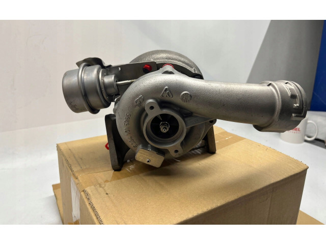 Turbodmychadlo Турбина 070145701E Volkswagen Multivan T5