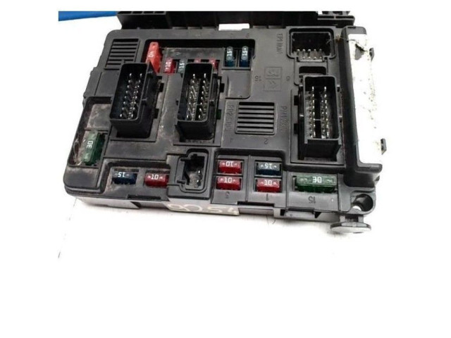 Блок предохранителей Citroen C2