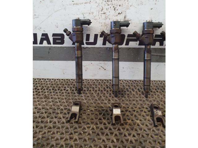 Комплект форсунок 338002A900    KIA Ceed  D4FBDZ482488 