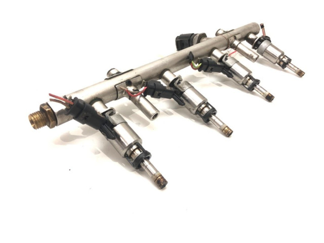 Топливная рампа 06K133317G   Skoda Octavia Mk3 (5E)  